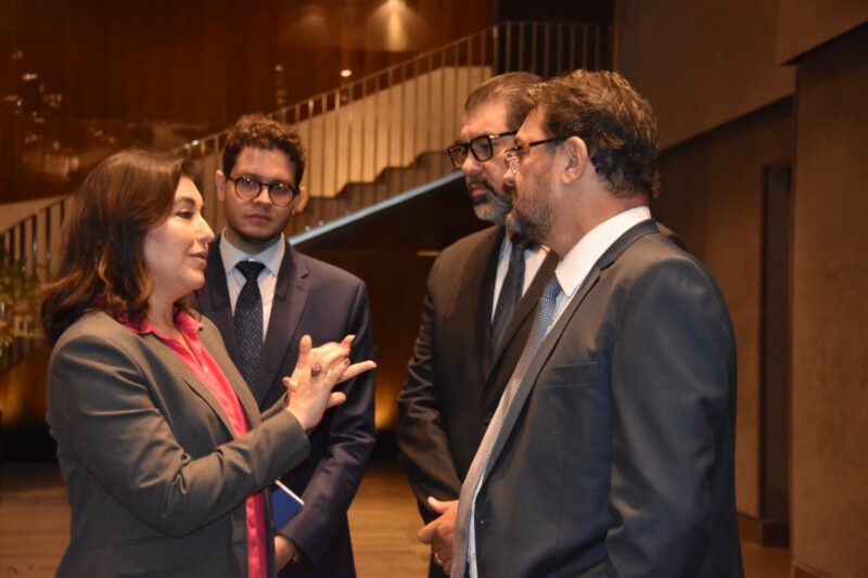 Fiems participa de mesa redonda para debater oportunidades de investimento no Corredor Bioceânico