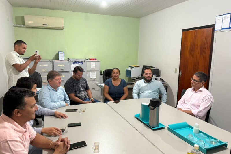 “Estamos trabalhando em prol do funcionalismo público em parceria com a Prefeitura”, diz Presidente da Câmara de Coxim
