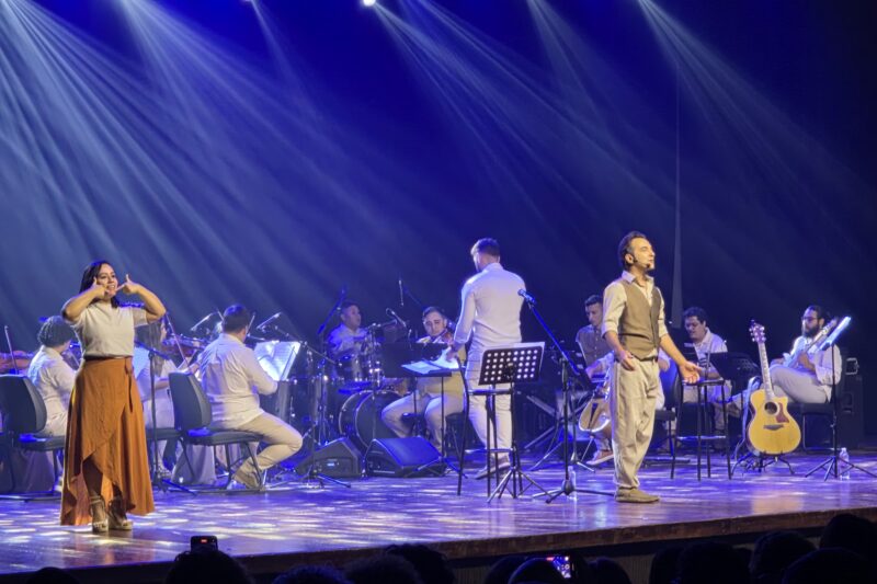 Depois de reunir mais de mil pessoas e emocionar público de Dourados e Campo Grande, chegou a vez de Corumbá receber Música Poética