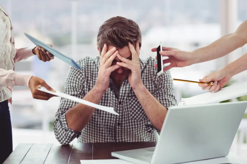 Burnout entre lideranças: o esgotamento silencioso que ameaça empresas e estratégias de negócio