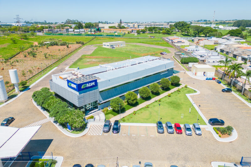 ADM abre vagas de produção industrial e comercial em nutrição animal em diversos estados do Brasil