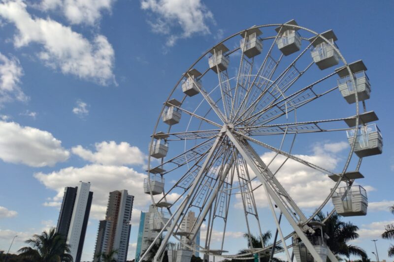 Últimos dias para se encantar nas alturas: roda-gigante se despede do Shopping Campo Grande no próximo sábado (03)
