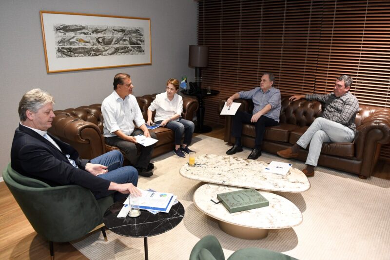 Senadores Nelsinho Trad e Tereza Cristina discutem com Governo de MS sobre tarifaço do Trump 
