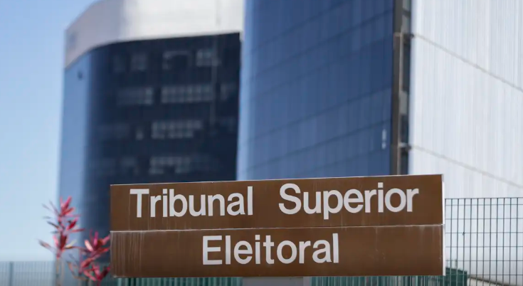 TSE empossa dois ministros indicados por Lula