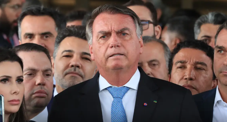  STF inicia julgamento de Bolsonaro e mais sete aliados