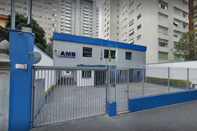 Nota: Posicionamento da Associação Médica Brasileira (AMB) contrário à criação da Ordem Médica Brasileira (OMB)