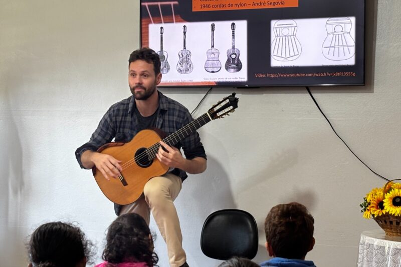 Oficina sobre a história do violão acontece amanhã em São Gabriel do Oeste
