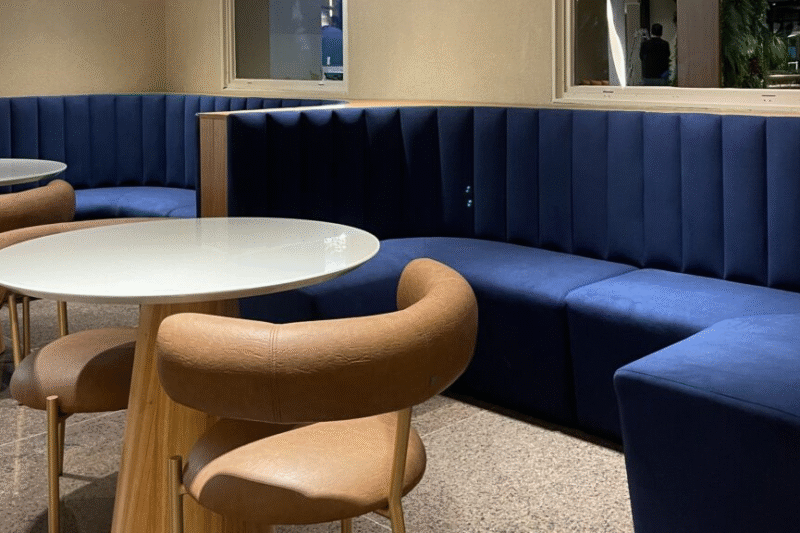 Ypê Lobby Bar, no Wyndham Ibirapuera, lança “Noites Esportivas” com telão, música, menu assinado e clima descontraído