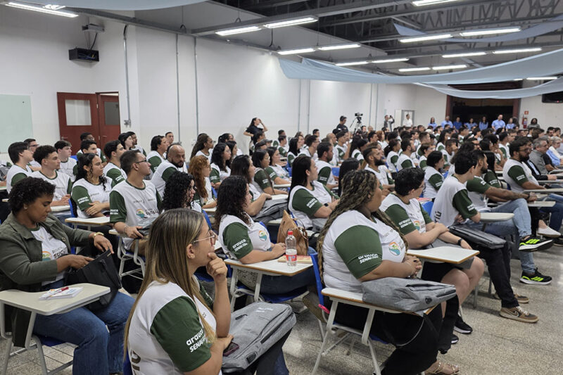 Senai e Arauco realizam aula inaugural do programa “Abrace este Projeto”