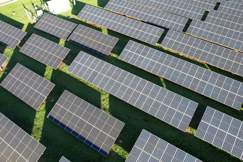 Programa de energia limpa da Fiems garante desconto de até 20% na conta de luz em MS