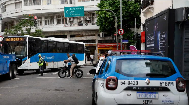 Com vias interditadas, Rio de Janeiro entra em estágio 2 de atenção