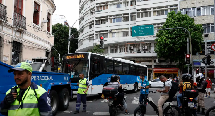 Após dia de caos, Rio amanhece sem ruas bloqueadas