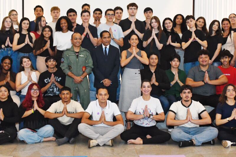 Estudantes de Ribas têm segundo dia de experiências inesquecíveis em Brasília