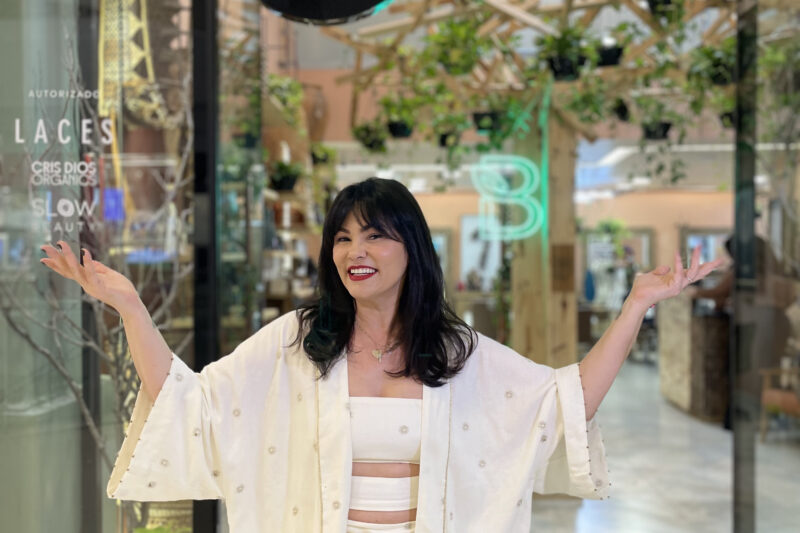 Suzana Alves marca presença em inauguração do Laces em Manaus