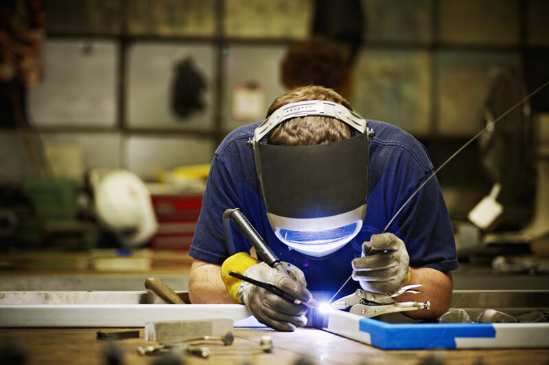 Setor industrial de MS criou 12,2 mil empregos formais de janeiro a agosto de 2025