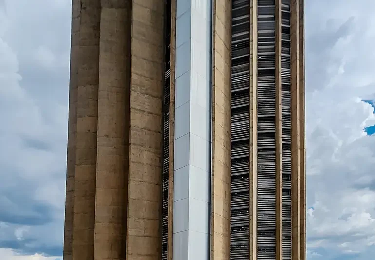 CAIXA LANÇA CONCURSO PÚBLICO PARA CARGOS DE NÍVEL SUPERIOR COM 184 VAGAS