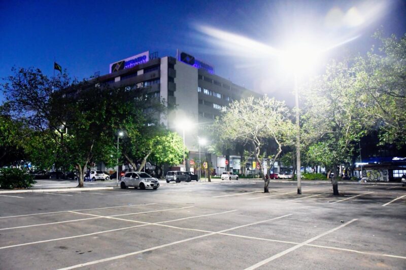 CEB apresenta avanços e desafios da iluminação pública em encontro nacional