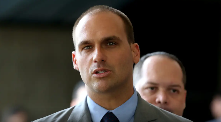 STF marca julgamento de denúncia contra Eduardo Bolsonaro por coação