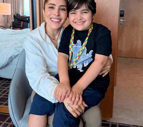 Diagnóstico de Théo, filho de Manu Bathidão levanta a discussão da investigação precoce e métodos para tratamento mais efetivo do TEA