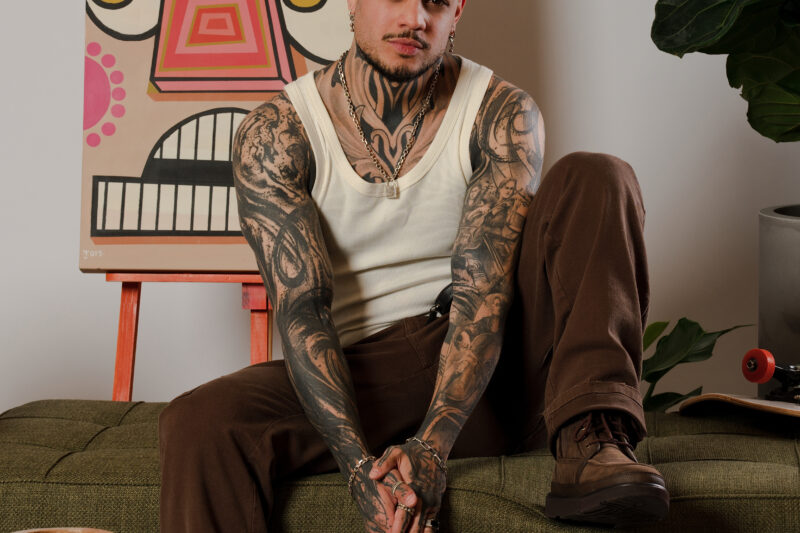 Paulo Salvador, influencer com 90% do corpo tatuado, fatura mais de R$ 70 mil na Privacy em seu mês de estreia: “Querem ver até onde vão as tattoos”