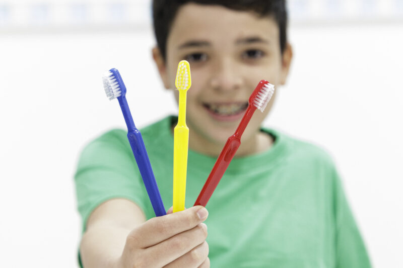 Associação Israelita Fortunée de Picciotto orienta sobre a primeira visita da criança ao dentista e reforça a importância da prevenção desde cedo