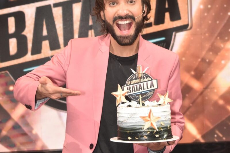 Rodrigo Massa: o brasileiro que representa o país como jurado em reality latino de sucesso