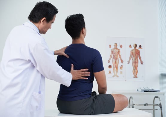 Mais de 15 milhões de brasileiros convivem com doenças reumáticas, e boa parte deles não é idosa