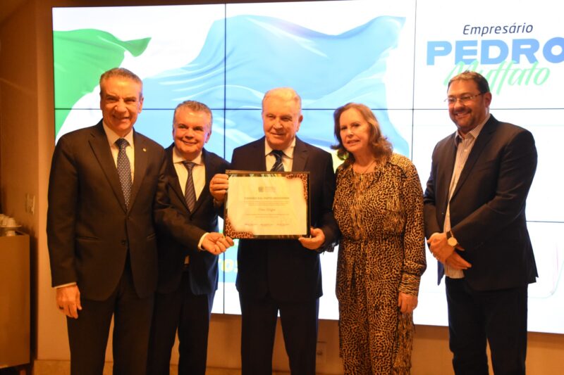 Presidente da Fiems participa de homenagem ao empresário e piloto Pedro Muffato