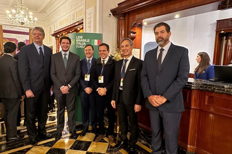 Fiems busca novas oportunidades e reforça relações comerciais em missão empresarial na Itália