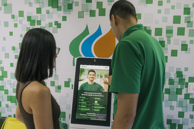 Neoenergia leva atendimento itinerante a 17 regiões do Distrito Federal