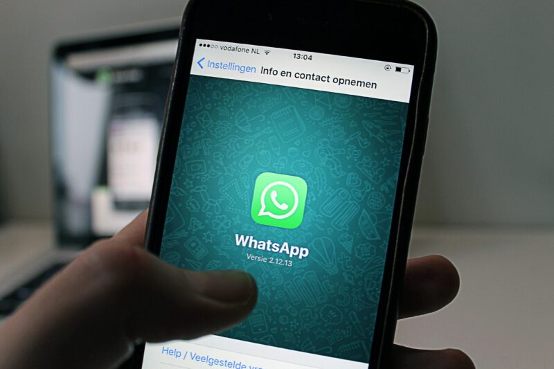 OAB/SP define: usar conversas de WhatsApp entre advogados em processos é infração ética