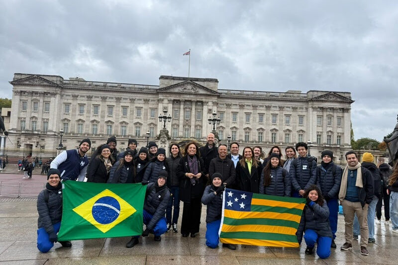 Intercâmbio no Reino Unido amplia perspectivas de jovens sobre educação e carreira