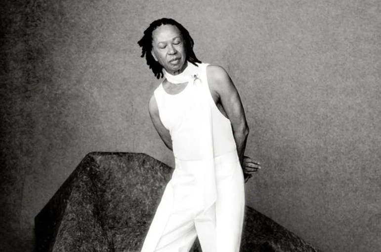 Djavan anuncia megaturnê de 50 anos com shows em 11 capitais brasileiras em 2026