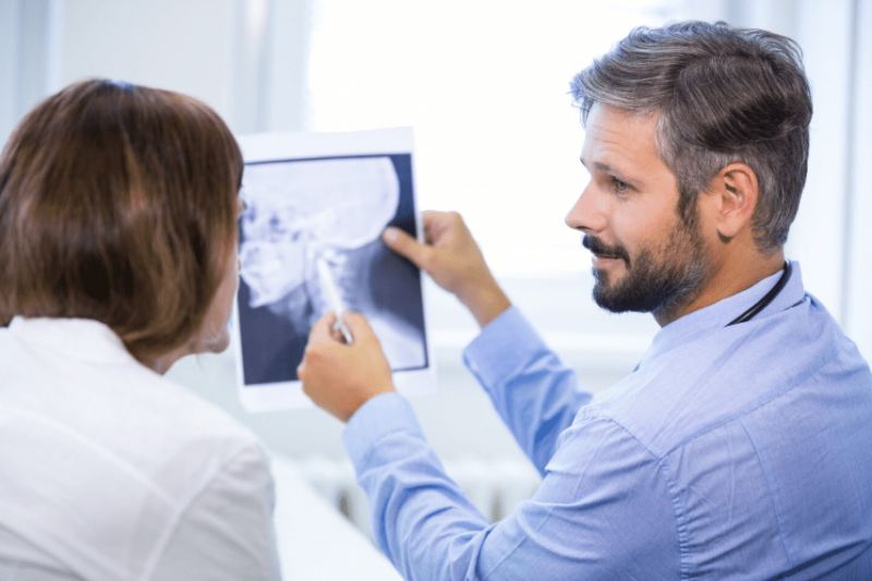 Exames de imagem em pacientes 50+ batem record histórico em 2025