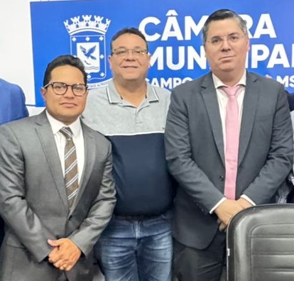 Victor Rocha cobra salários em dia, defende população e confirma retorno dos ônibus nesta quinta em Campo Grande