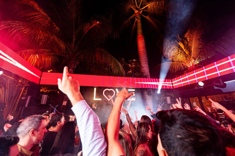 LOVE Party encerra 2025 com música, leveza e o pôr do sol mais bonito de Campo Grande