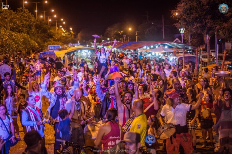 Palhasseata leva música, poesia e riso às ruas da Orla Morena neste domingo na 9ª Pantalhaç@s