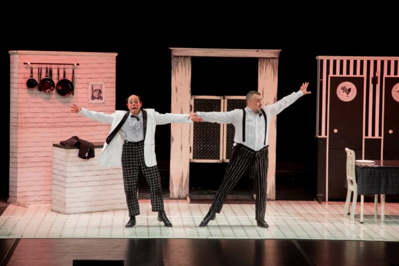 “Pantalhaç@s toma conta da cidade: terça de risos, risco e tradição prepara o palco para o gran finale”