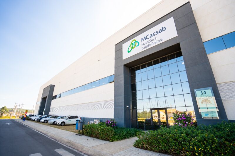 Tecnologias da MCassab reduzem resíduos e fortalecem práticas sustentáveis na nutrição e saúde animal, aponta novo relatório
