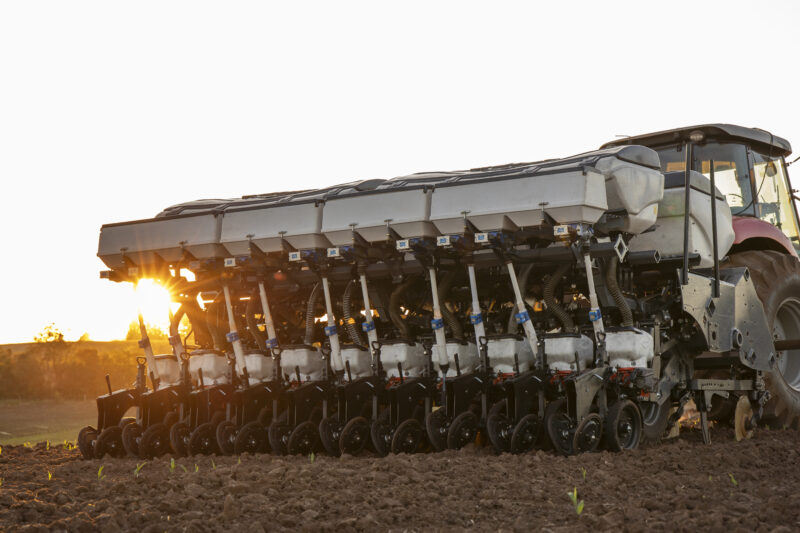 Sensores e aplicativos revolucionam a dosagem de fertilizantes e tornam o plantio mais eficiente no Brasil