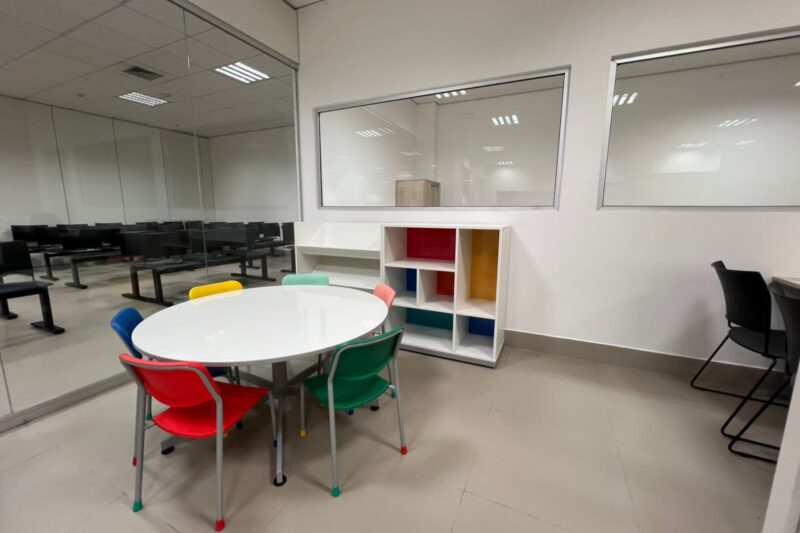 GDF inaugura Na Hora Empresarial e cria central exclusiva de atendimento ao empreendedor no DF