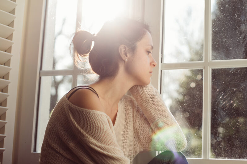 Brasil do desânimo: metade dos brasileiros diz que a vida ficou mais difícil em 2025, aponta pesquisa