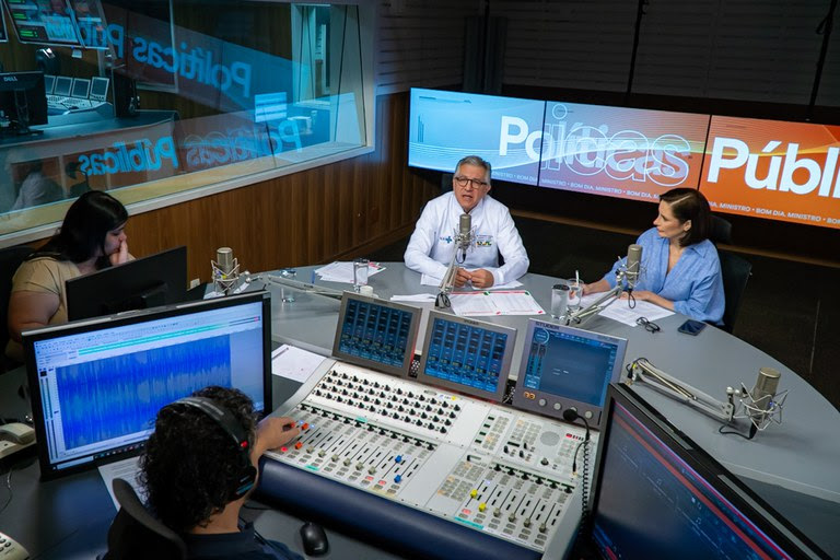 Padilha celebra maior mutirão da história do SUS: Agora Tem Especialistas soma 100 mil atendimentos em um fim de semana