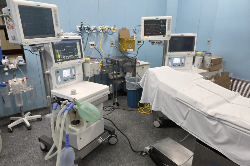 Hospital de Base recebe dois novos aparelhos de anestesia