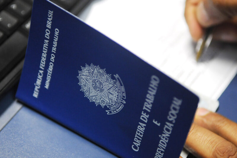 Agências do Trabalhador do DF oferecem 707 vagas de emprego nesta quinta-feira (15)