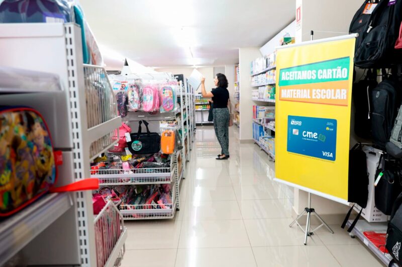 GDF abre credenciamento de papelarias para o Cartão Material Escolar 2026