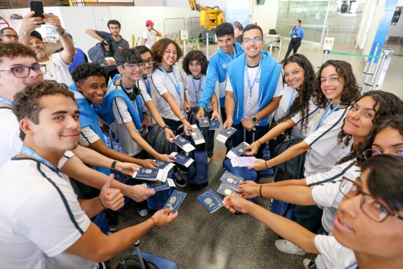 Educação do DF avança em 2025, reduz fila de creches e leva estudantes da rede pública ao exterior