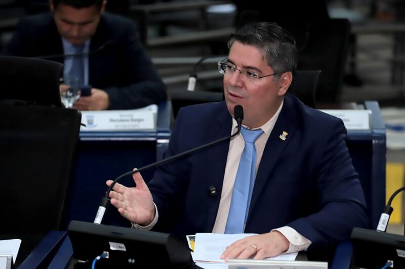 Dr. Victor Rocha homenageia “Turma da Pinga” por promover cultura e hospitalidade da Capital