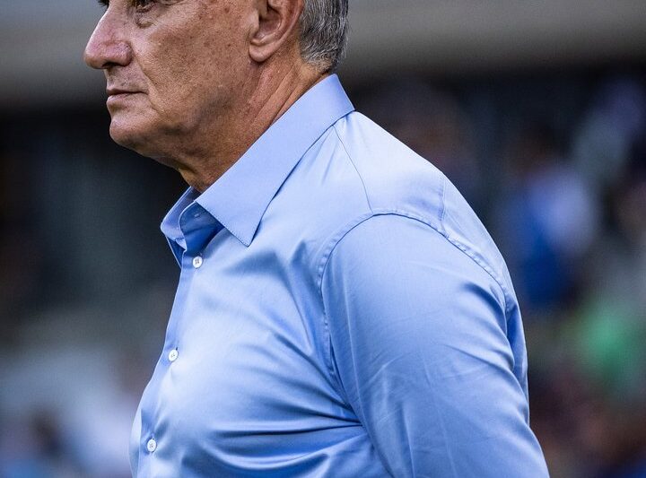 Tite é demitido do Cruzeiro após empate com Vasco no Brasileirão