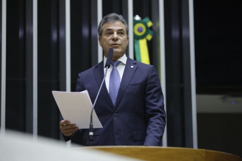 Beto Richa propõe impedir agressor de administrar bens de vítima de violência